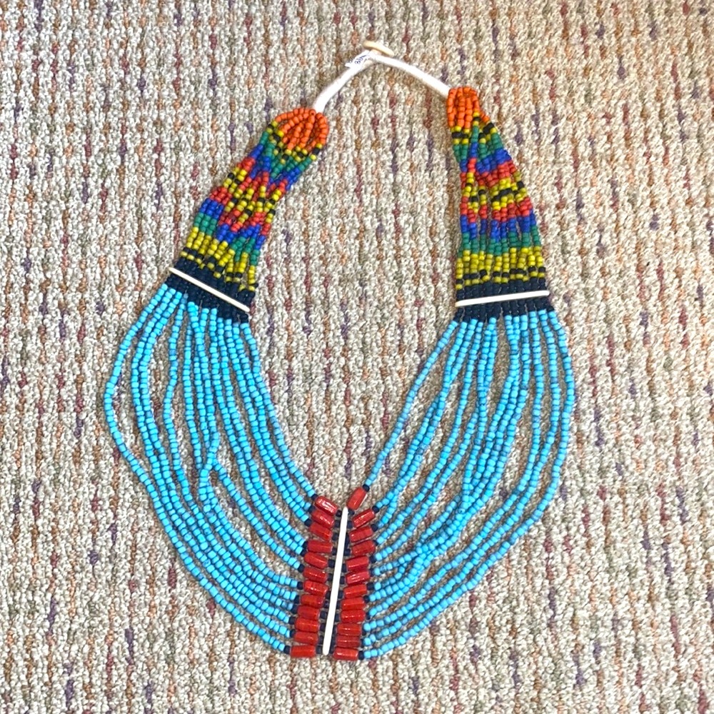NWT Beaded bib necklace